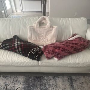 Victoria’s Secret Set - 2 Blankets & 1 Fuzzy Bag